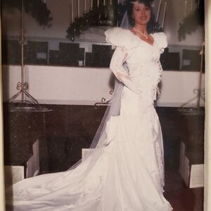 White Satin Wedding Gown with Lace Beads